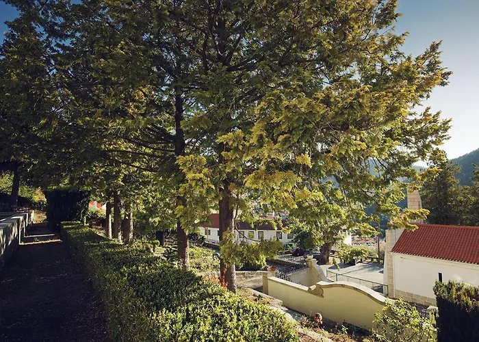 Casa Do Comendador מנטגאס